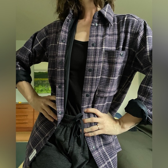 New VALLIER
Kamakura Overshirt - Unisex XS Plaid, grape, navy - Picture 3 of 10